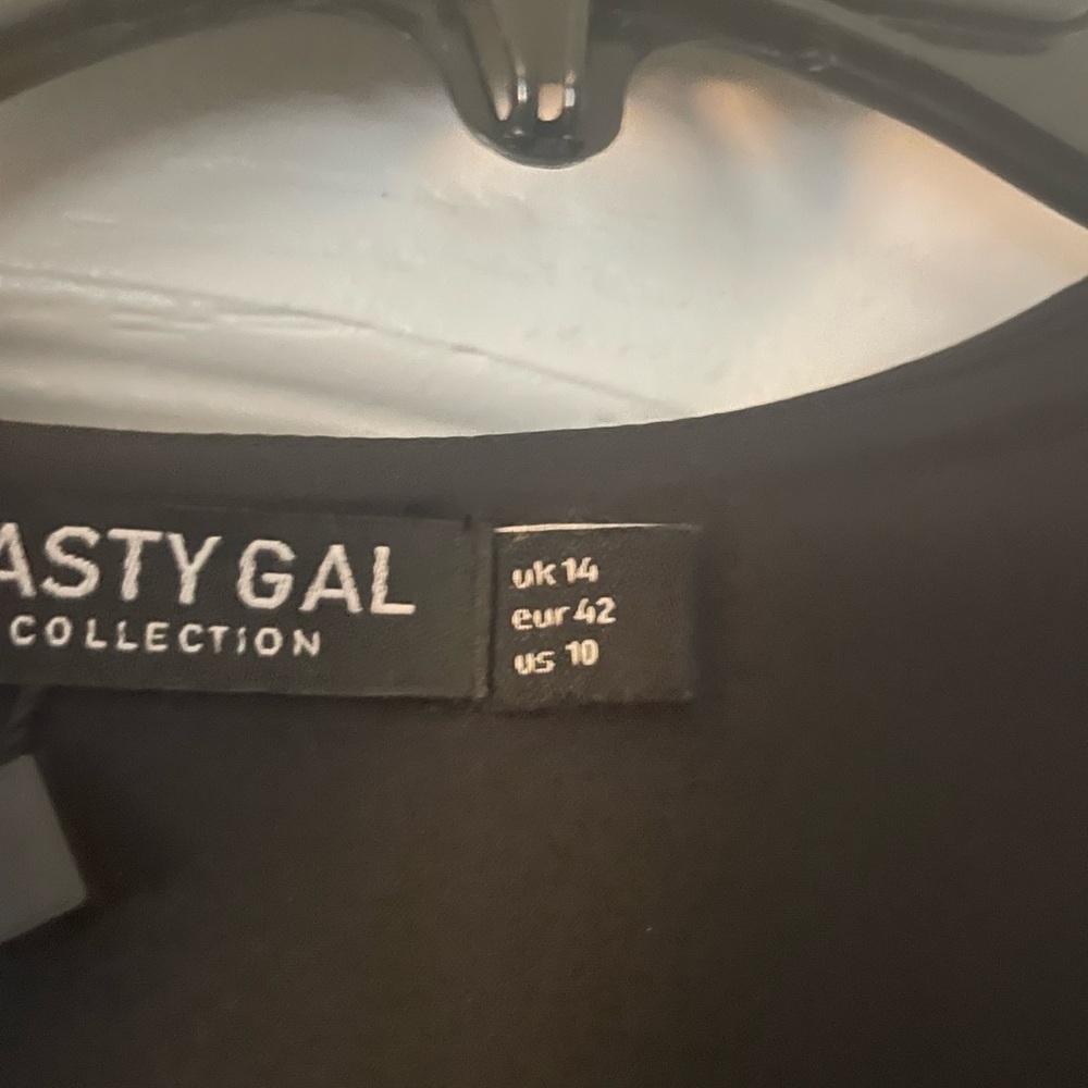 Nasty Gal Black and Pink Wrap Gown with Bell Sleeves - Picture 3 of 4